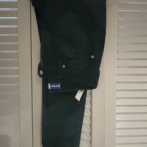 Old Navy woman’s corduroy  Pants in Deep Green